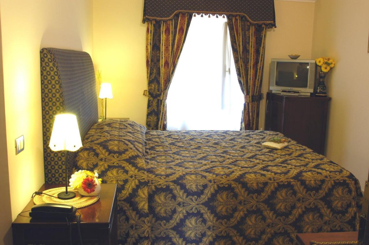Hotel E Trattoria San Giorgio Piossasco Eksteriør billede