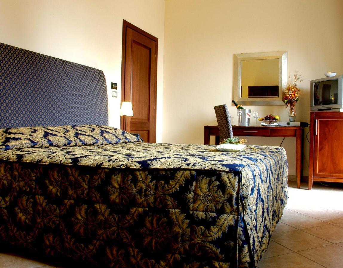 Hotel E Trattoria San Giorgio Piossasco Eksteriør billede
